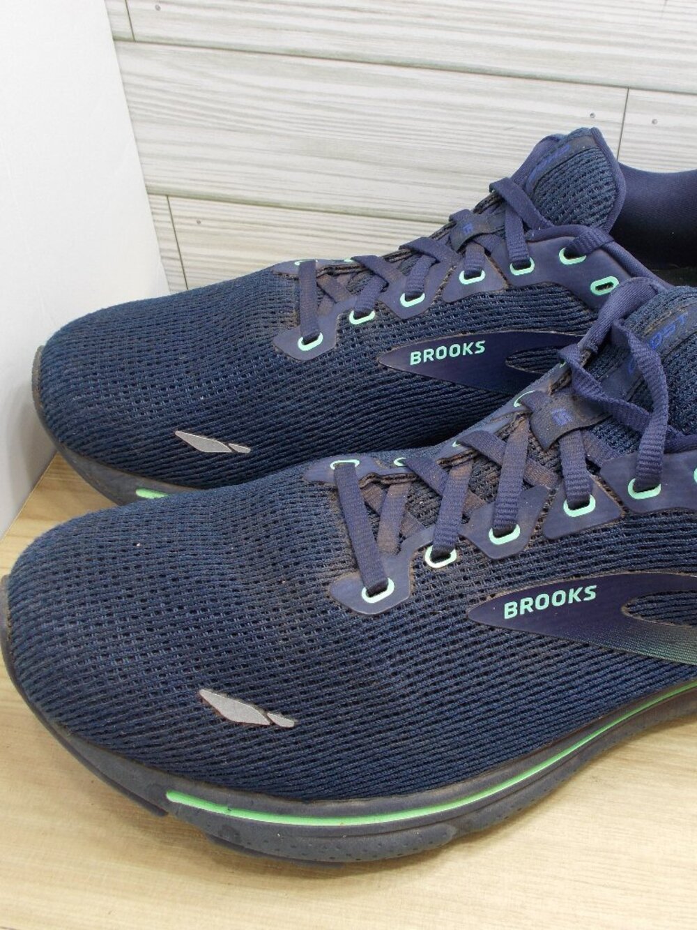 Brooks Ghost 15 Men's Running Shoes Size 12